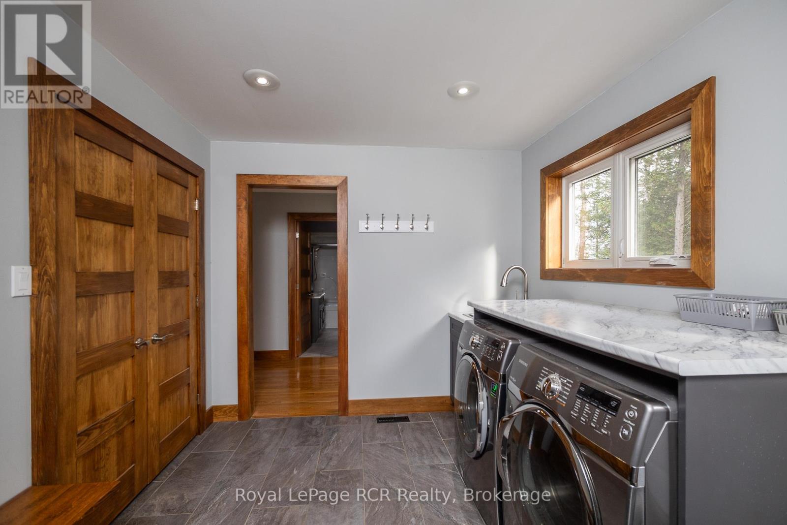 123 LAKEVIEW ROAD - 15