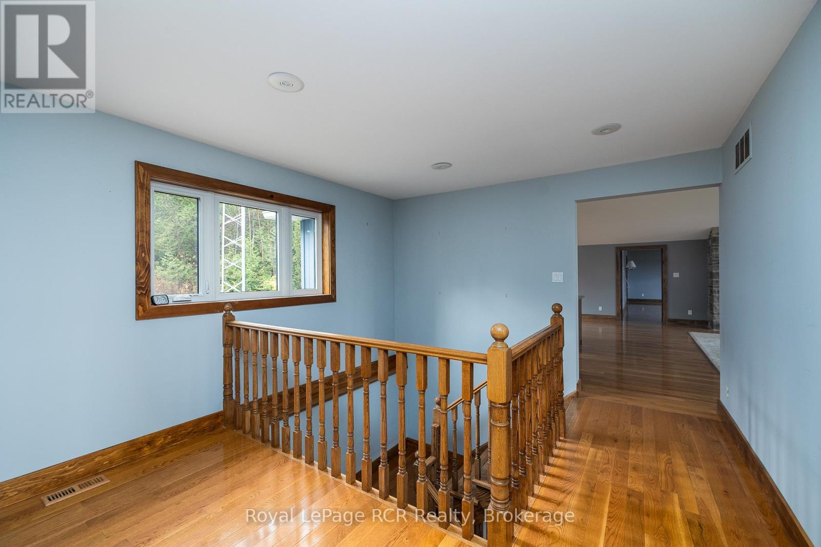 123 LAKEVIEW ROAD - 22
