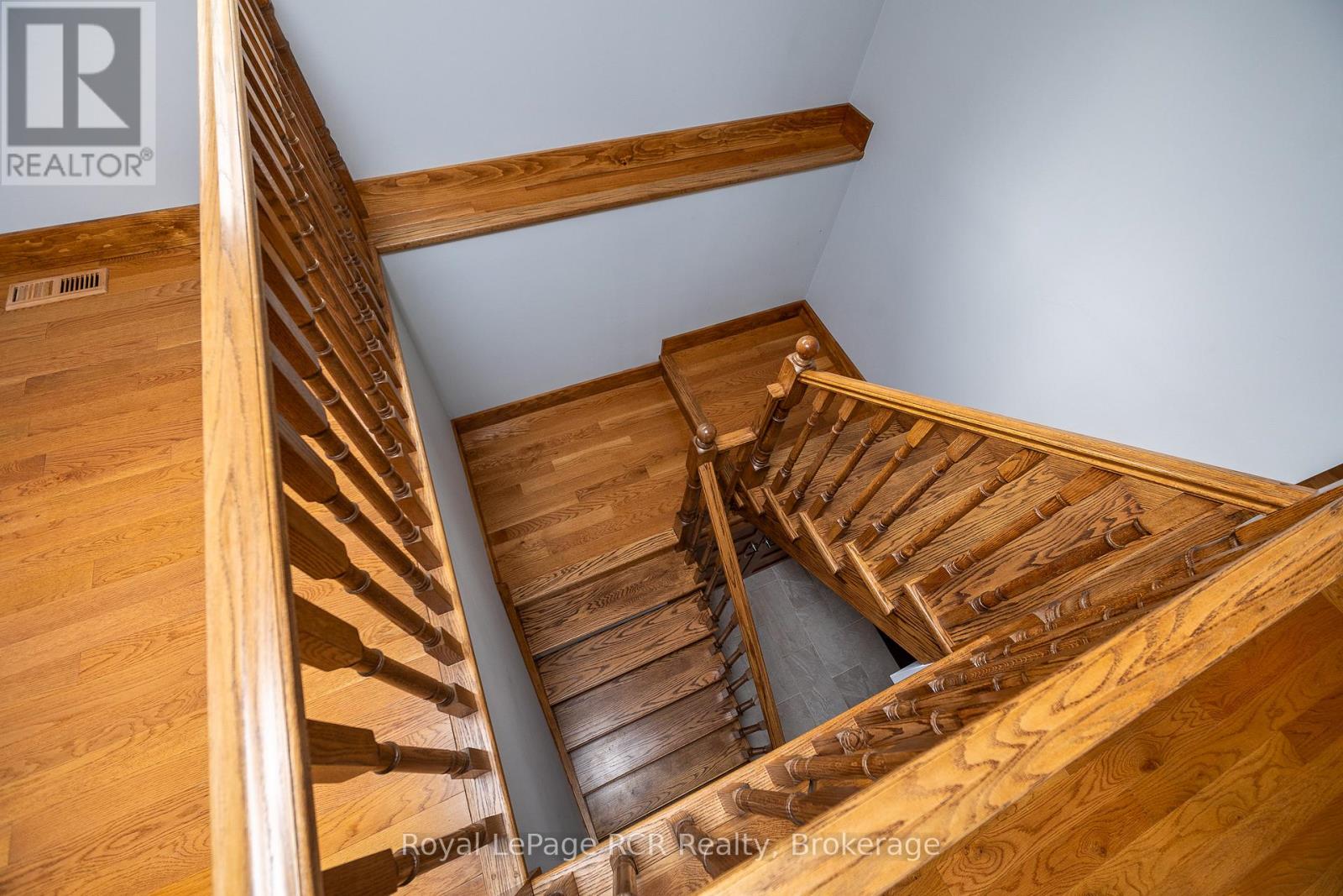 123 LAKEVIEW ROAD - 23