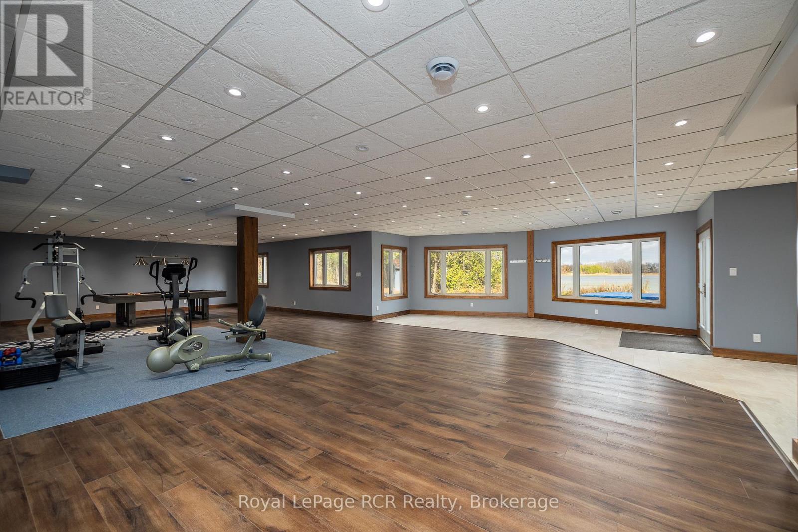 123 LAKEVIEW ROAD - 26