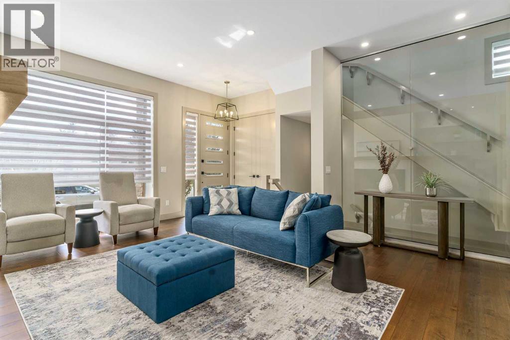 Single Family House for Sale in   Avenue SW Shaganappi Calgary 