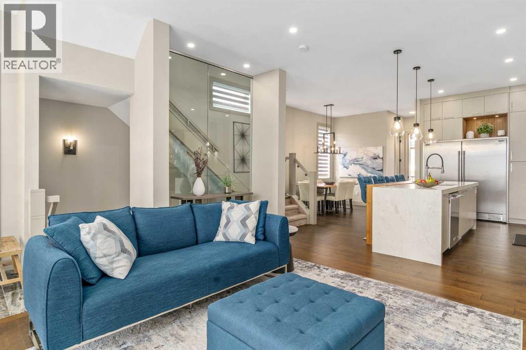 Single Family House for Sale in   Avenue SW Shaganappi Calgary 