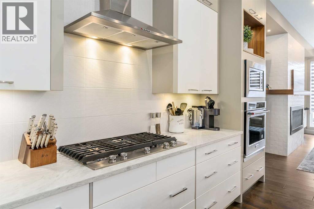 Single Family House for Sale in   Avenue SW Shaganappi Calgary 