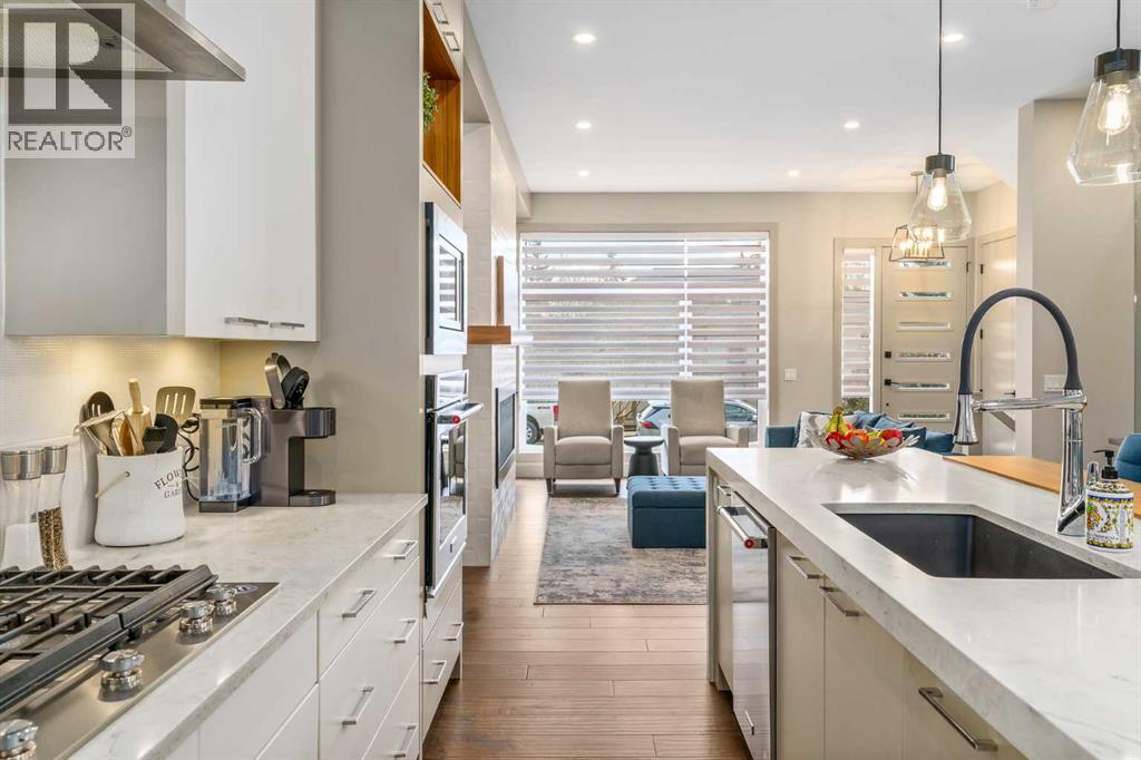 Single Family House for Sale in   Avenue SW Shaganappi Calgary 