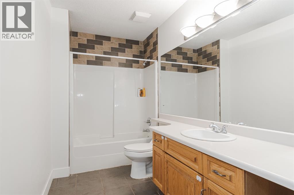 168 Burton Place, Fort McMurray