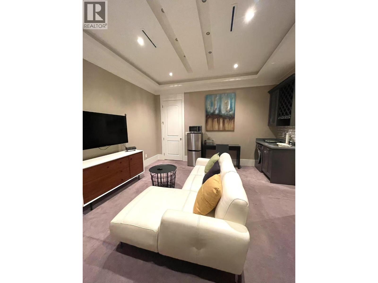 3820 BLUNDELL Road, Richmond