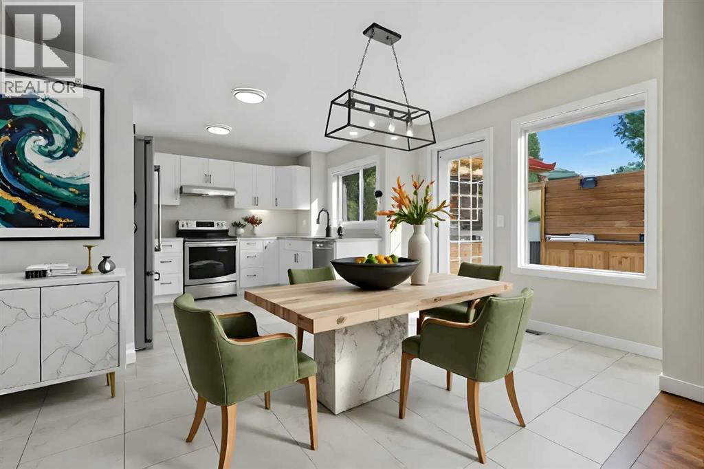 Single Family House for Sale in  Douglasbank Way SE Douglasdale/Glen Calgary 