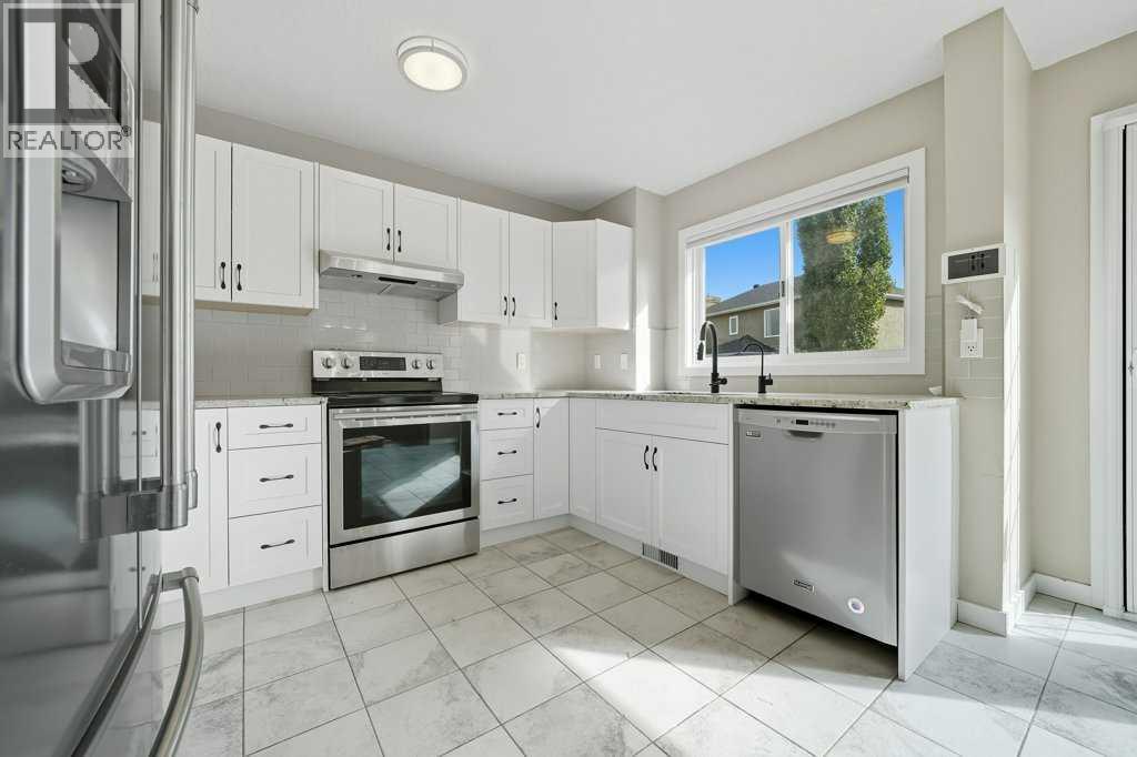 Single Family House for Sale in  Douglasbank Way SE Douglasdale/Glen Calgary 