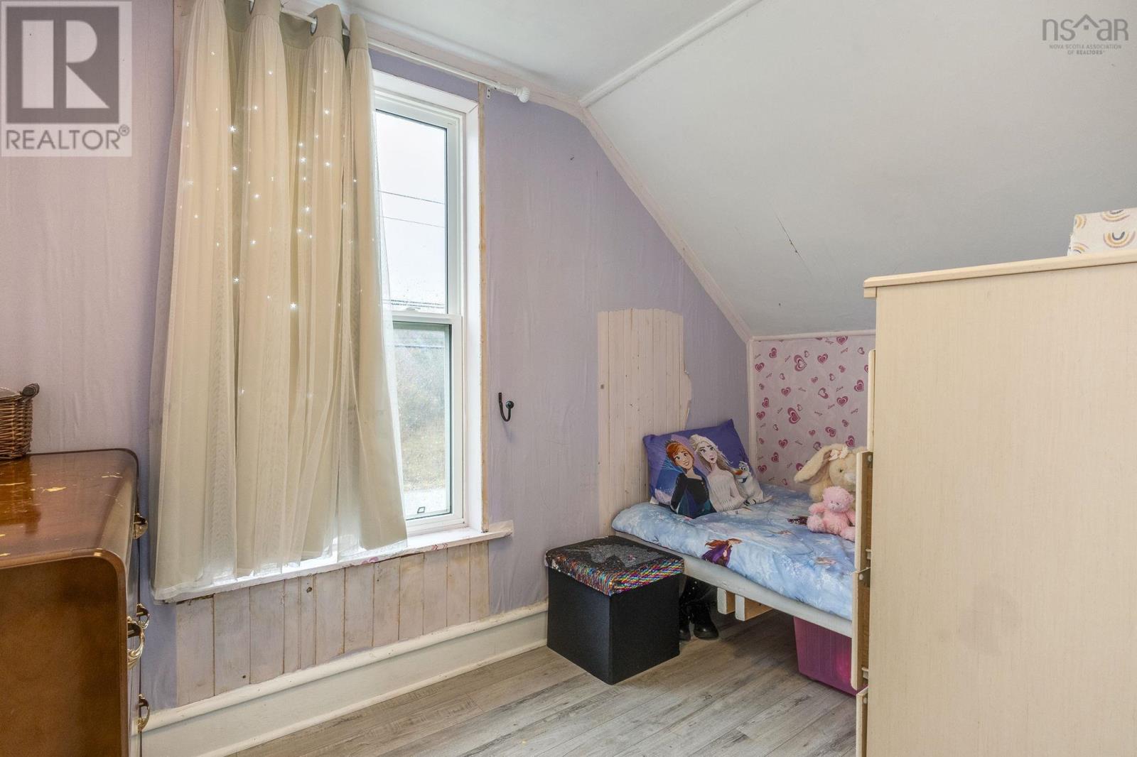 Property 25 of 37 of 5615 Prospect Road