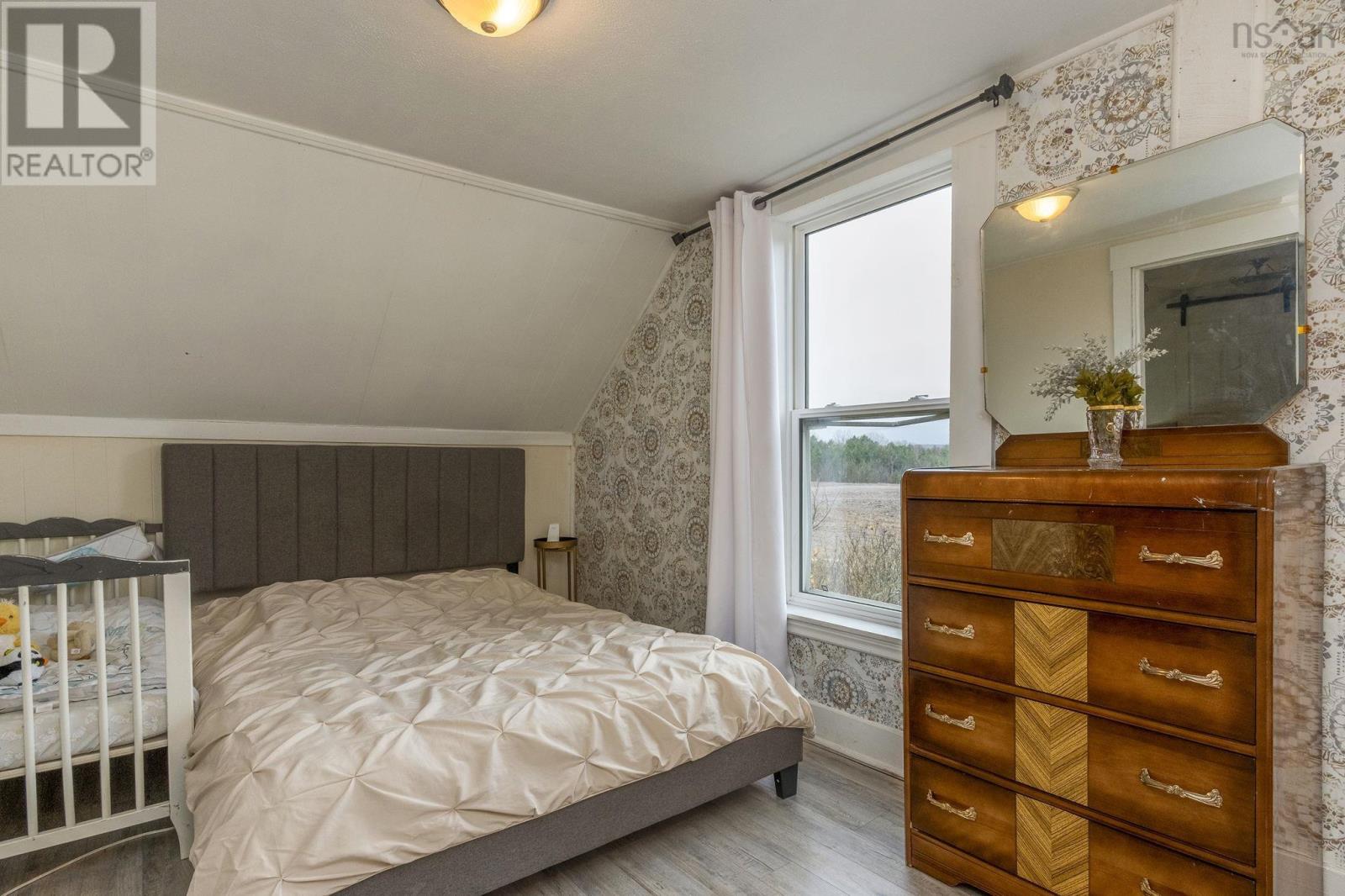 Property 21 of 37 of 5615 Prospect Road