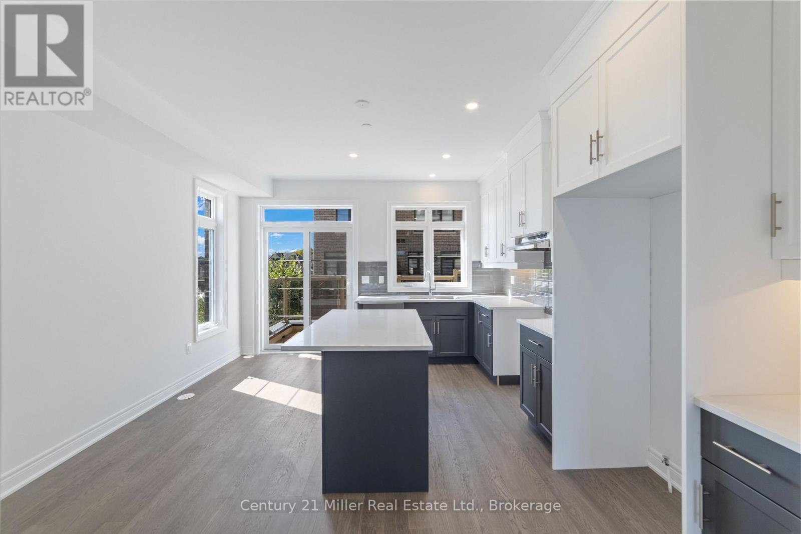#42 2140 TRAFALGAR ROAD - 5