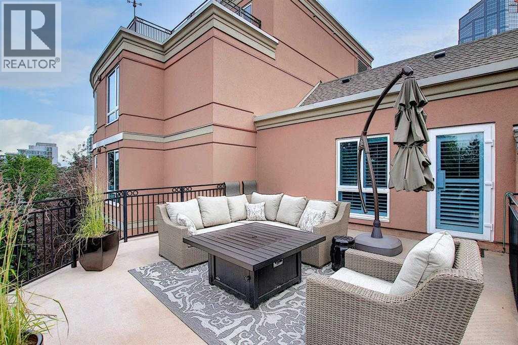 Single Family House for Sale in   Eau Claire Avenue SW Eau Claire Calgary 