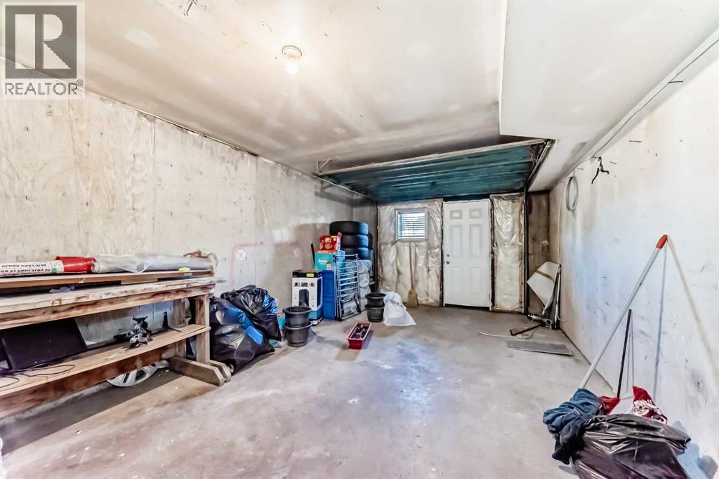 Multi-family House Bi-level for Sale in  Rundlehorn Drive NE Pineridge Calgary 