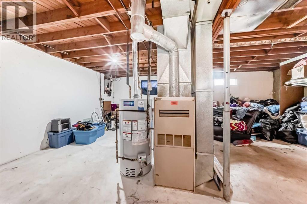 Multi-family House Bi-level for Sale in  Rundlehorn Drive NE Pineridge Calgary 