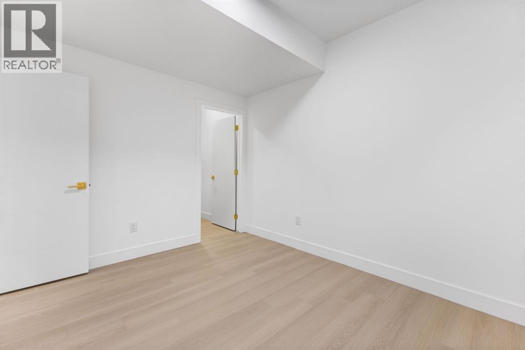 Single Family House for Sale in   Avenue SW Rosscarrock Calgary 