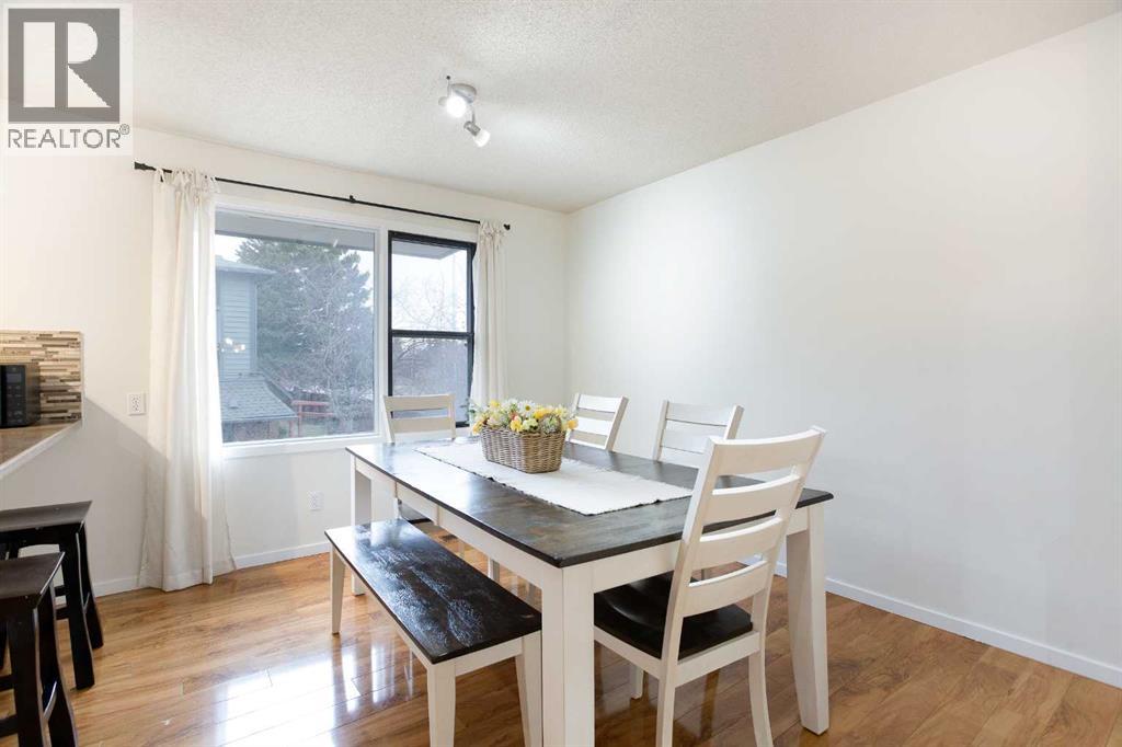 Single Family House 4 Level for Sale in   Oakmoor Way SW Oakridge Calgary 