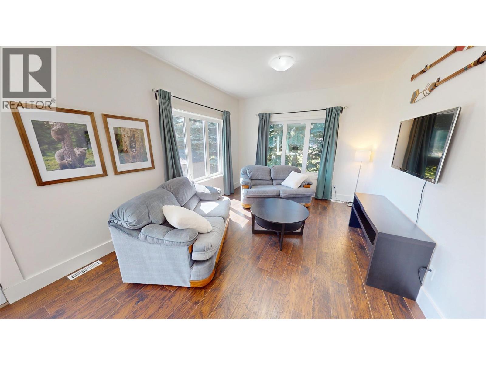 4760 WILLOW AVENUE - 9