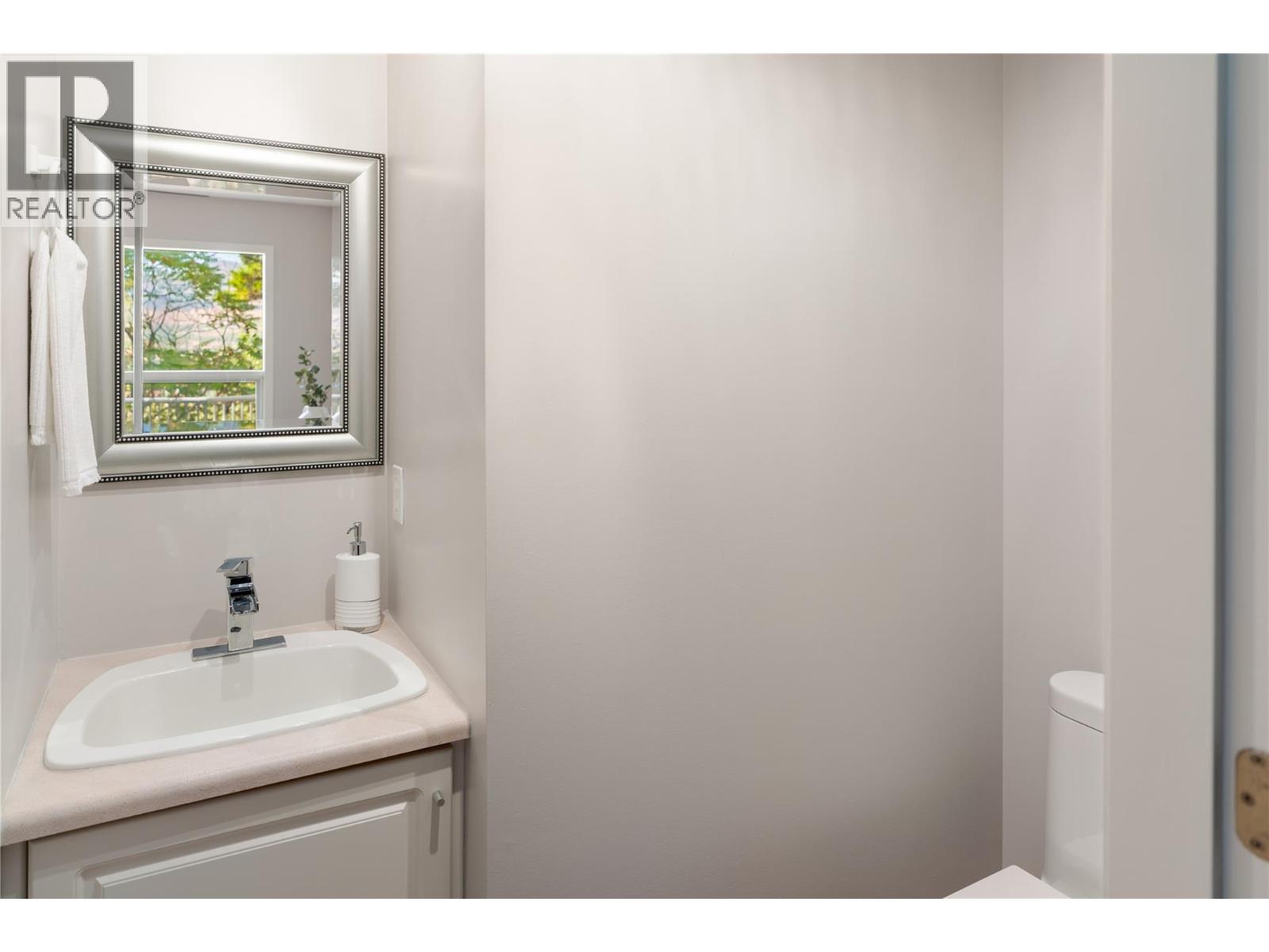 16 980 DILWORTH Drive, Kelowna