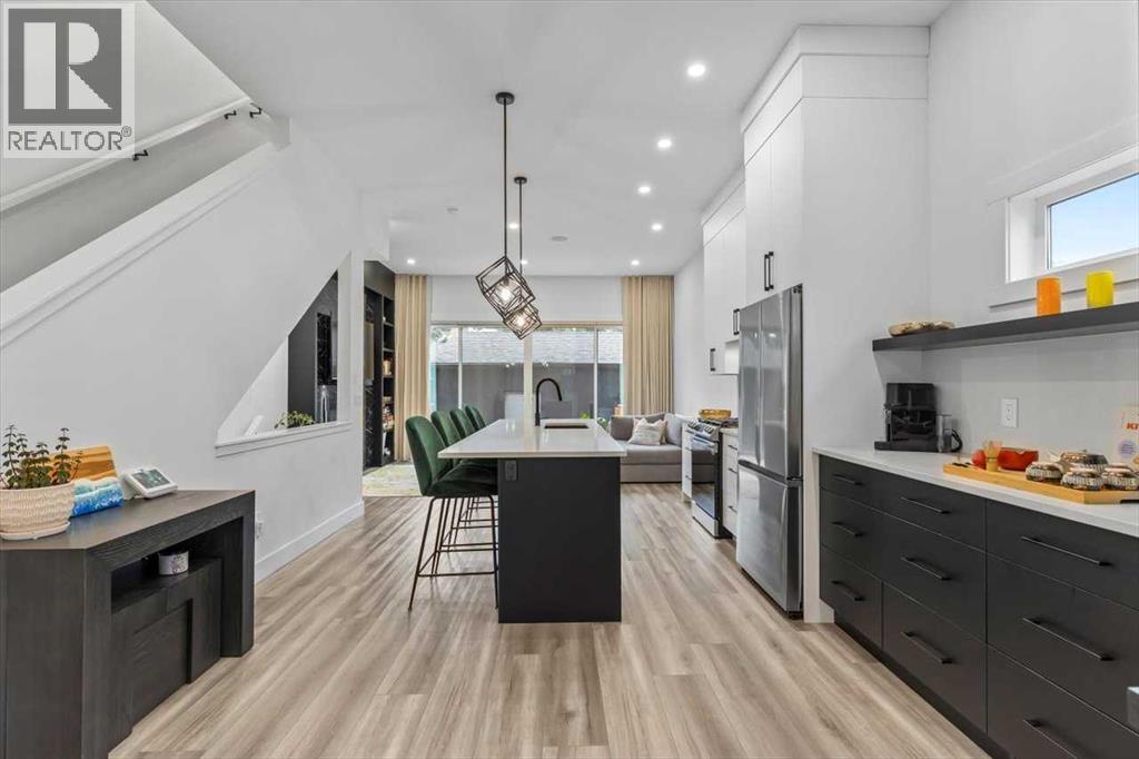 Single Family House for Sale in    Avenue SW South Calgary Calgary 