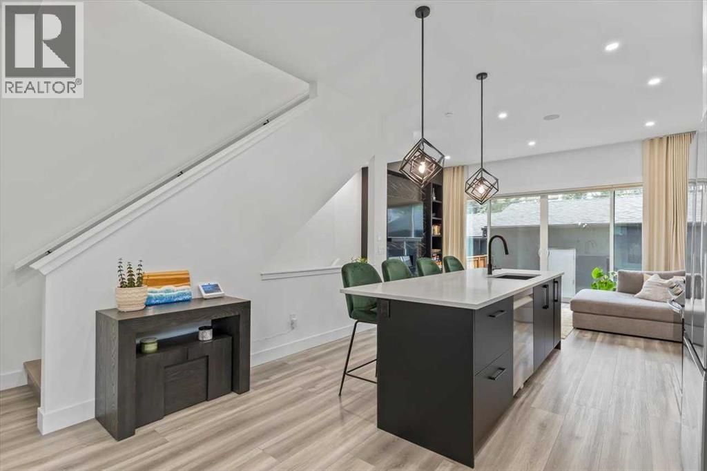 Single Family House for Sale in    Avenue SW South Calgary Calgary 