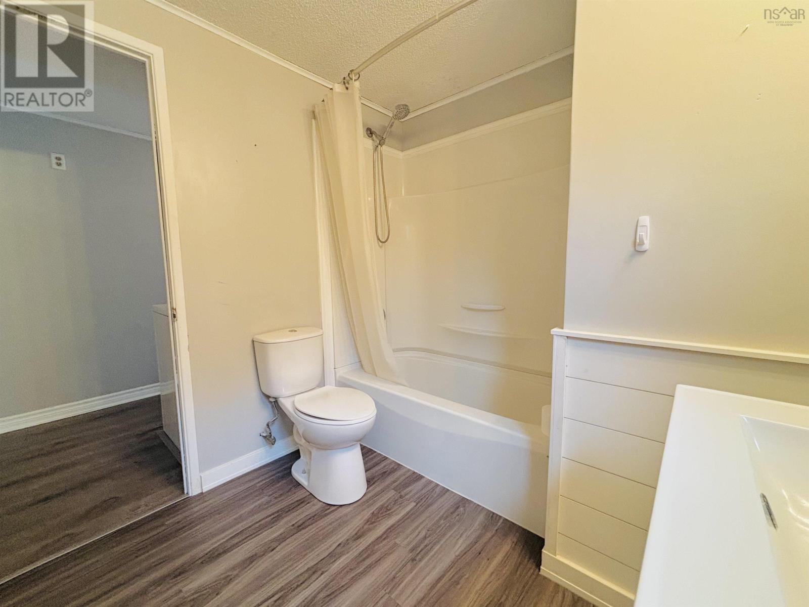 Property 21 of 23 of 12 Joshua Street