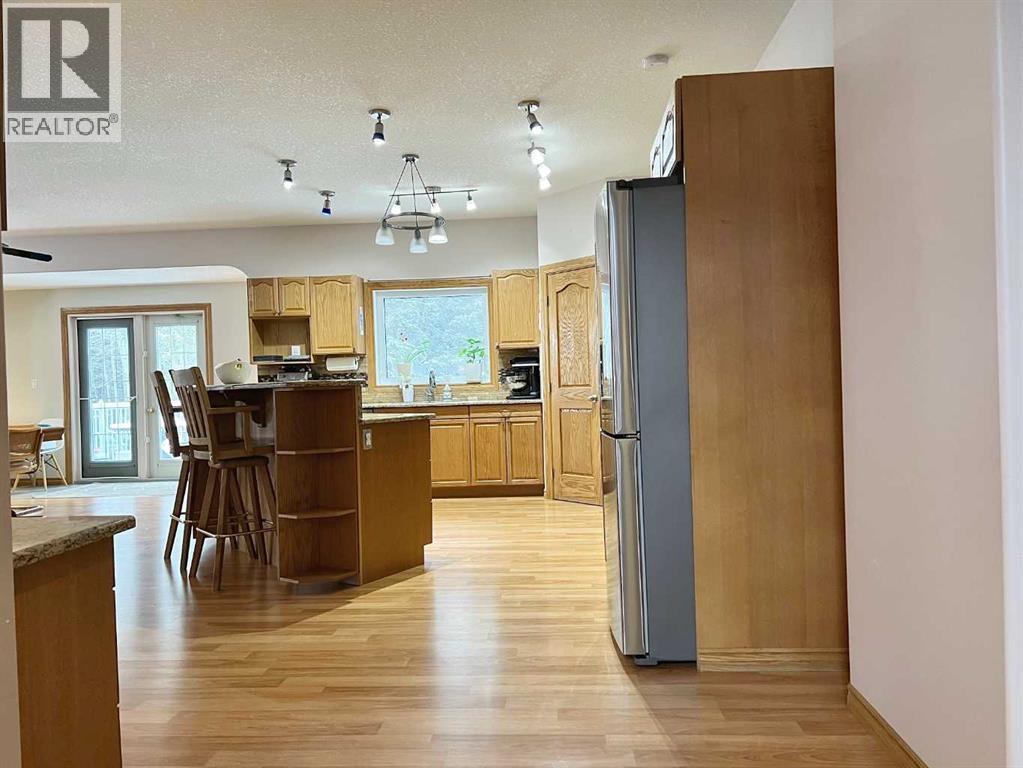 
          4228 8 Avenue
            <br/>
            <span>Edson</span>
            , 
            <span>AB</span>
             <span>T7E1A8</span>
         - Photo 18