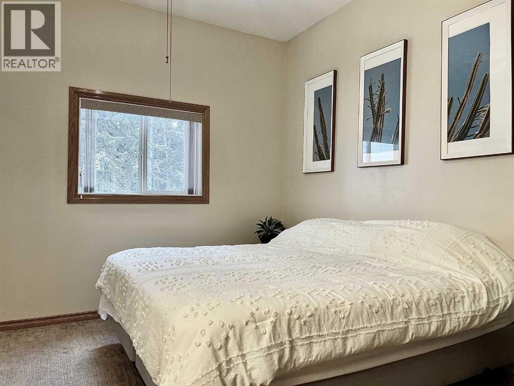 
          4228 8 Avenue
            <br/>
            <span>Edson</span>
            , 
            <span>AB</span>
             <span>T7E1A8</span>
         - Photo 15