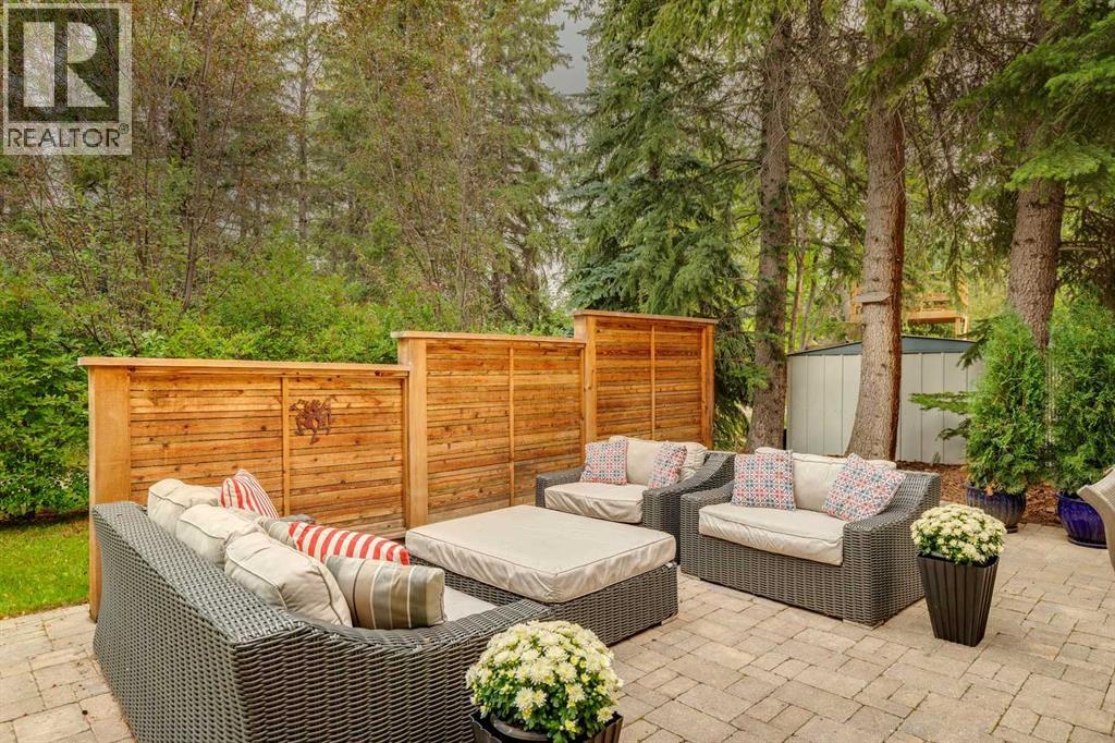 Single Family House for Sale in  Varal Place NW Varsity Calgary 