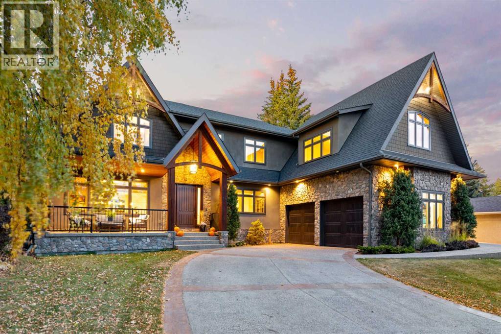 Single Family House for Sale in  Varal Place NW Varsity Calgary 