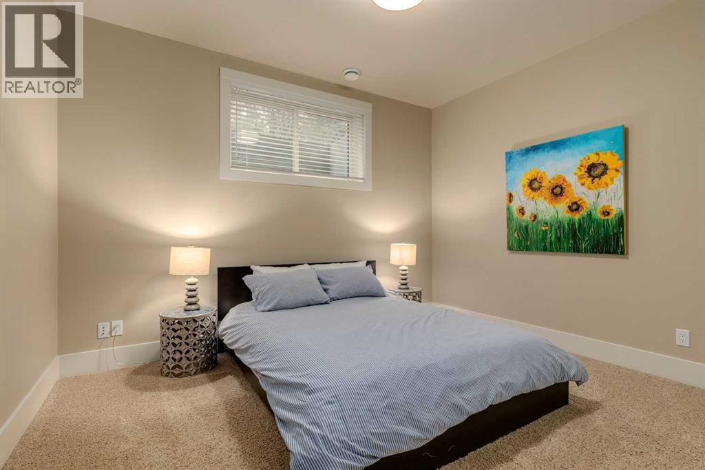 Single Family House for Sale in  Varal Place NW Varsity Calgary 