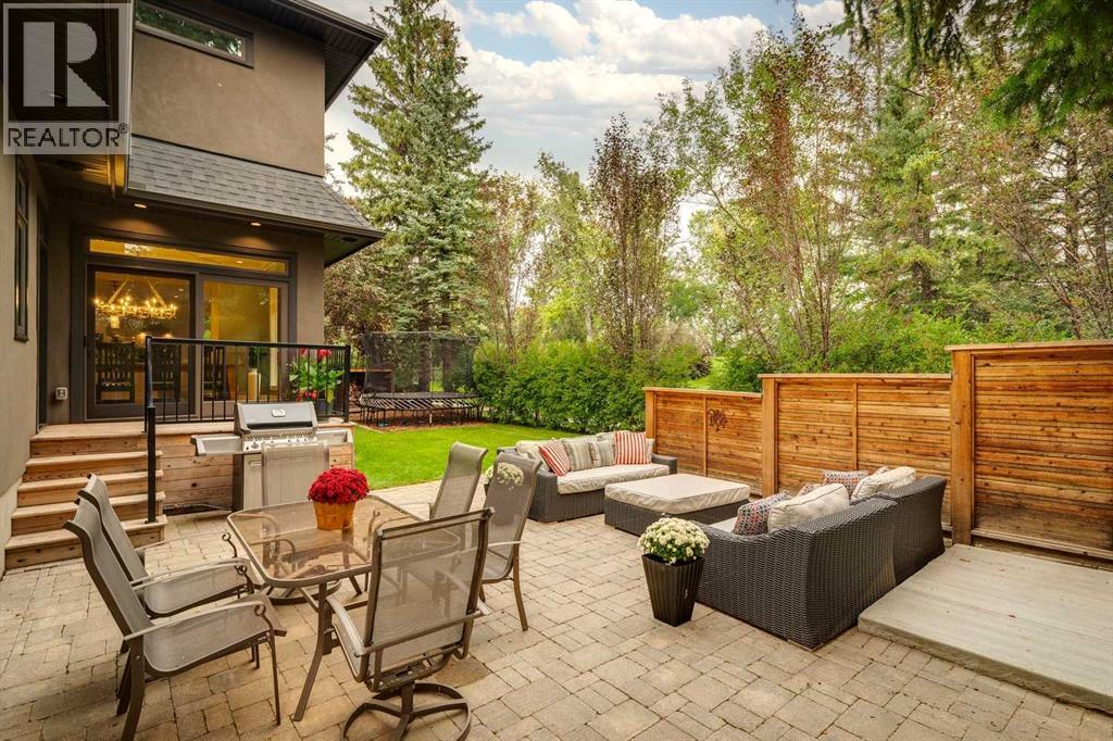 Single Family House for Sale in  Varal Place NW Varsity Calgary 