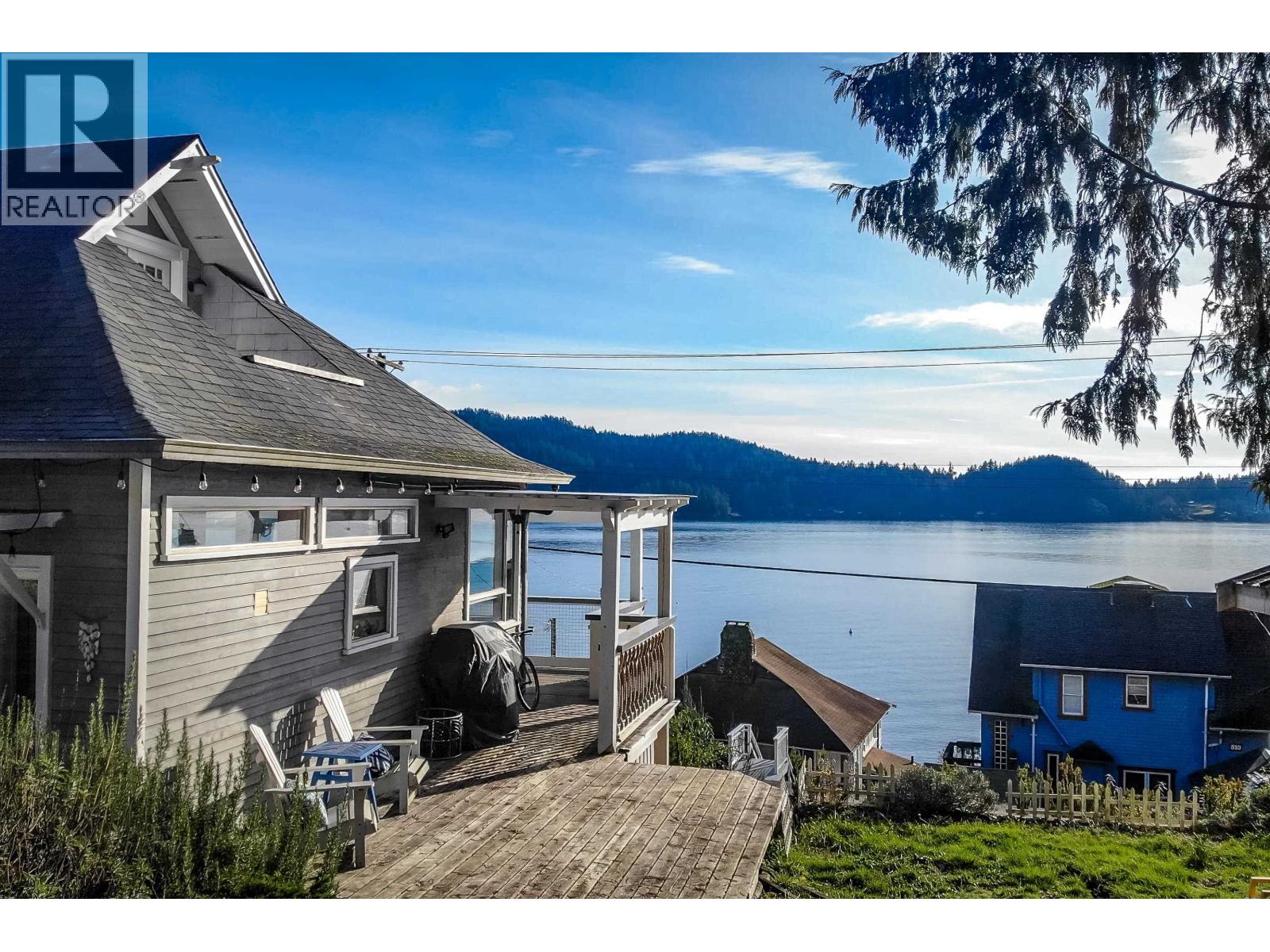 811 MARINE DRIVE, Gibsons