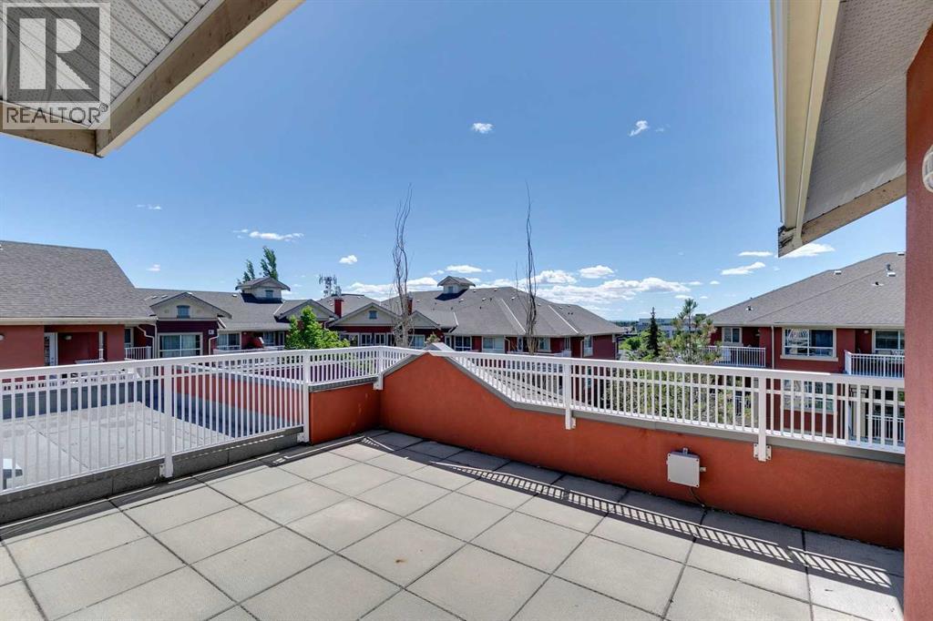 Single Family House for Sale in   Richard Place SW Lincoln Park Calgary 