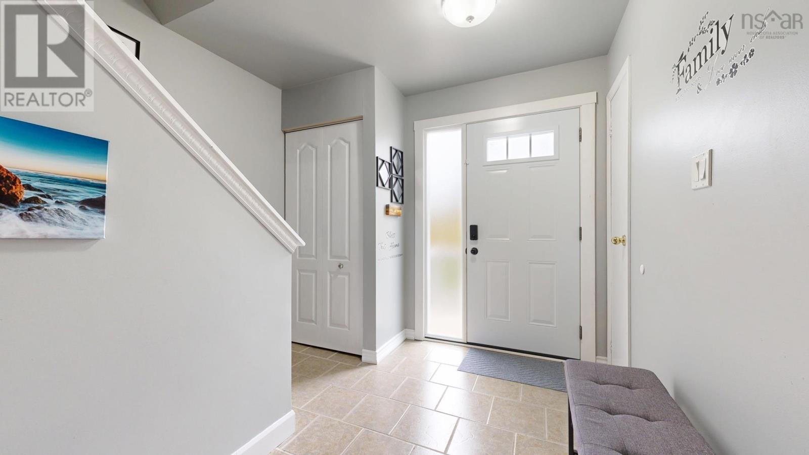 Property 7 of 37 of 1E Arklow Drive