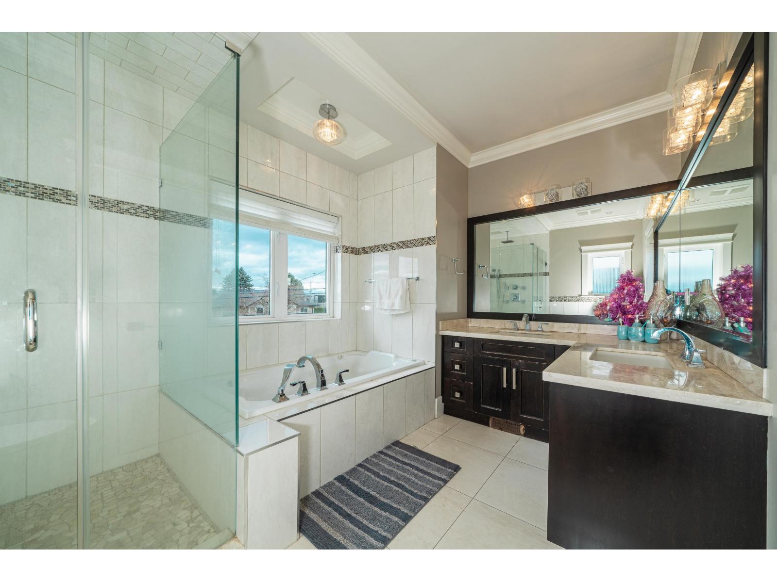 15807 BUENA VISTA AVENUE, White Rock