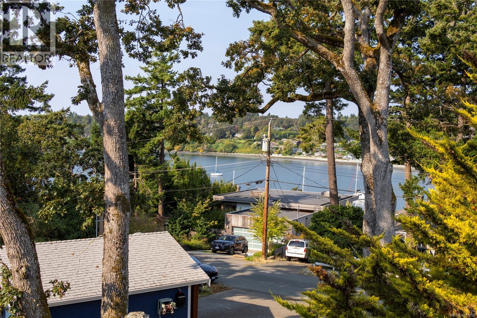 2710 Sea View Rd, Saanich