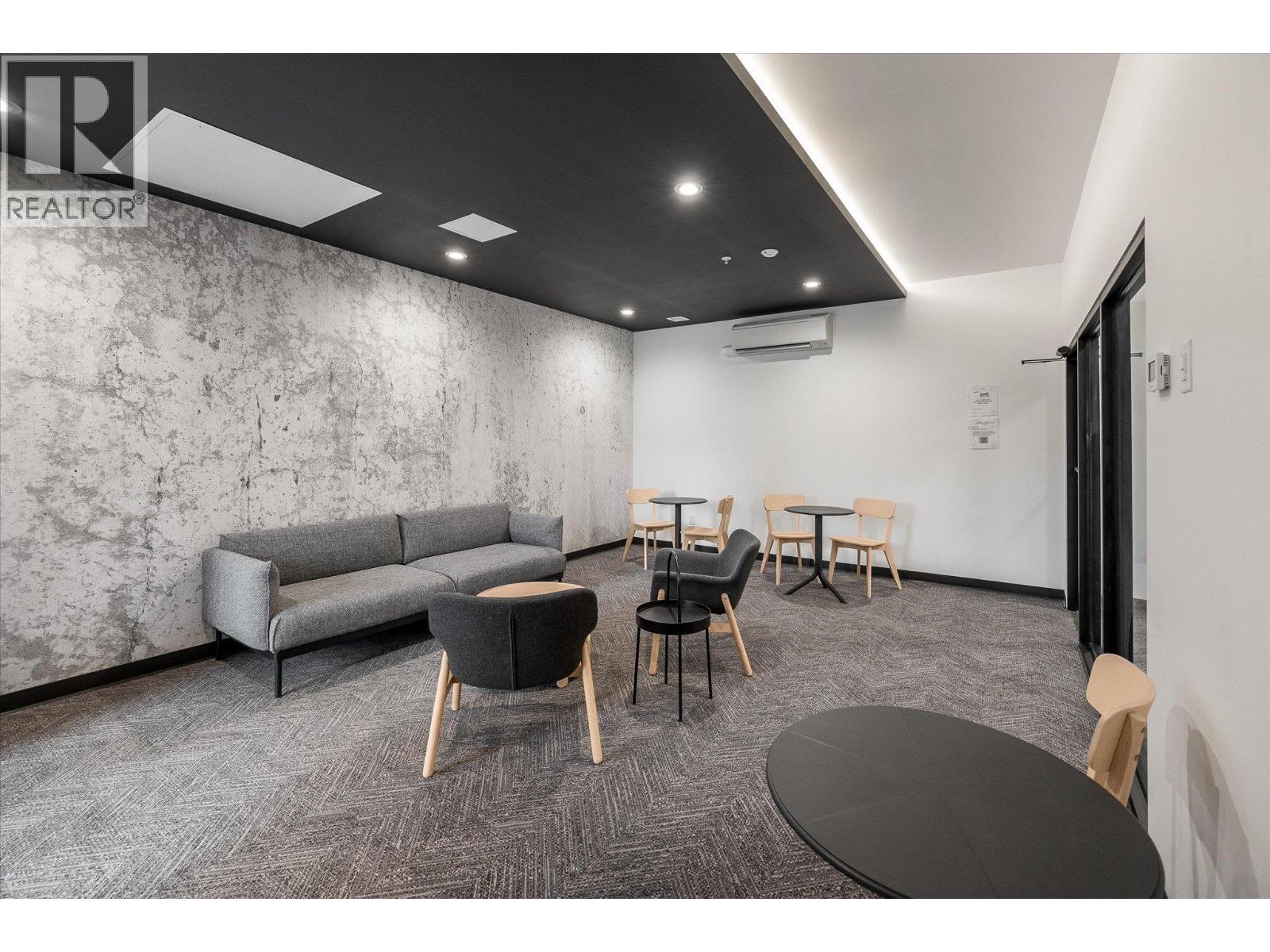 313 660 Cawston Avenue, Kelowna