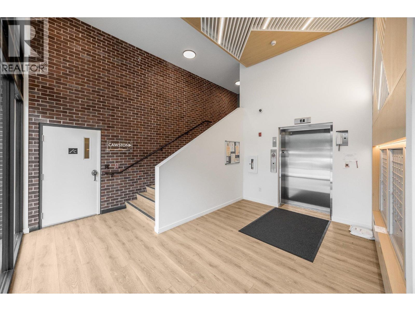 313 660 Cawston Avenue, Kelowna