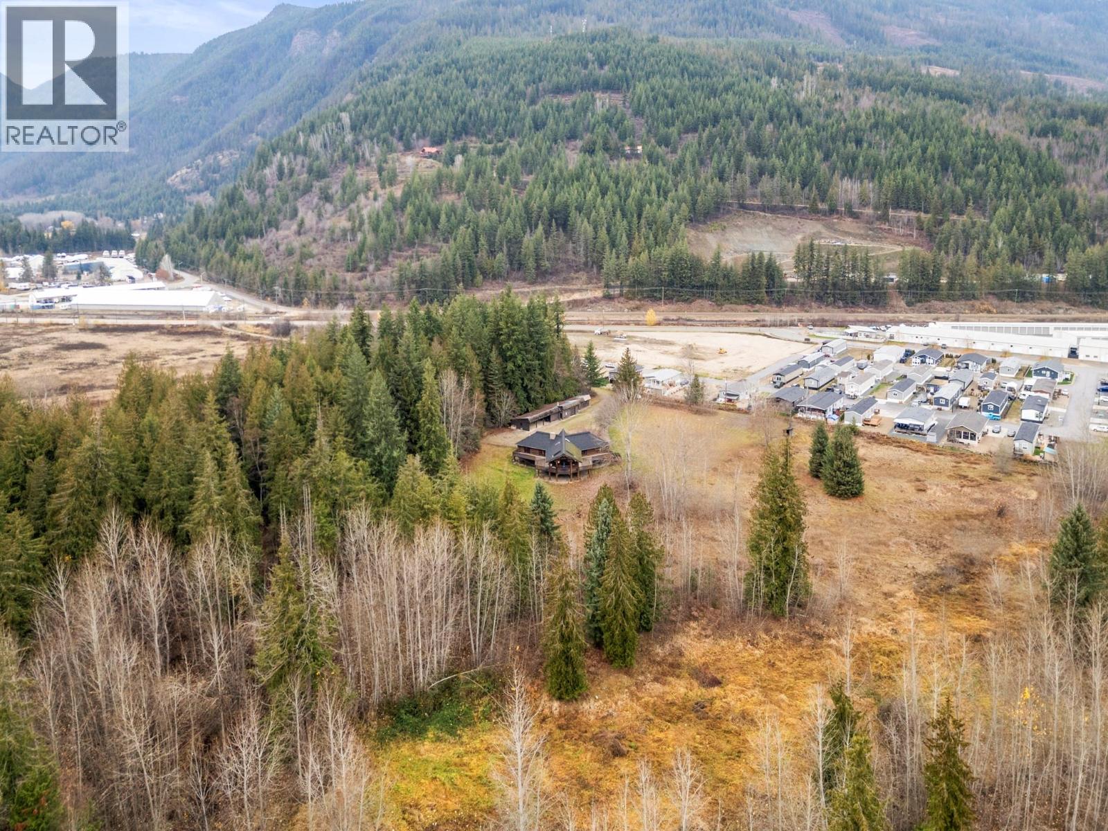 1703 Hillier Road, Sicamous