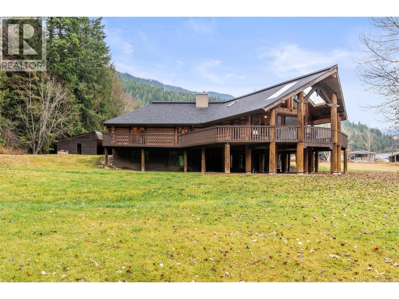 1703 Hillier Road, Sicamous