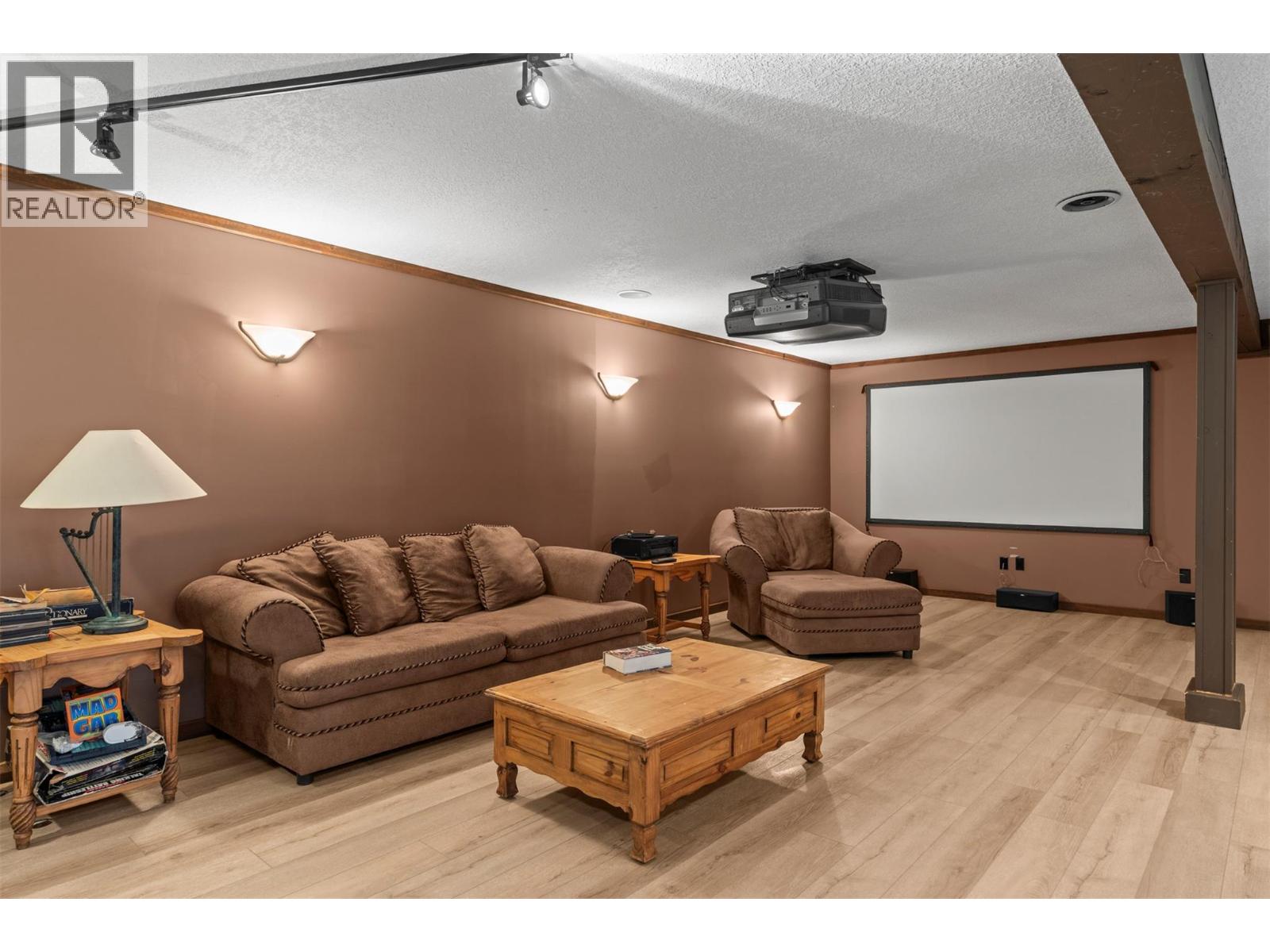 1703 Hillier Road, Sicamous