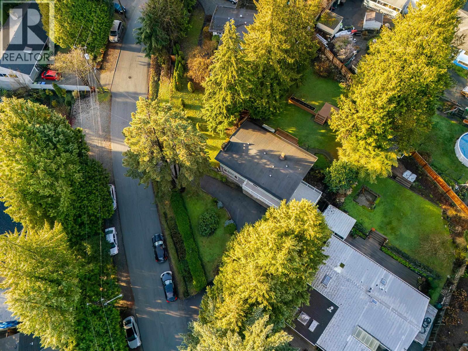 1648 SCARBOROUGH CRESCENT, Port Coquitlam