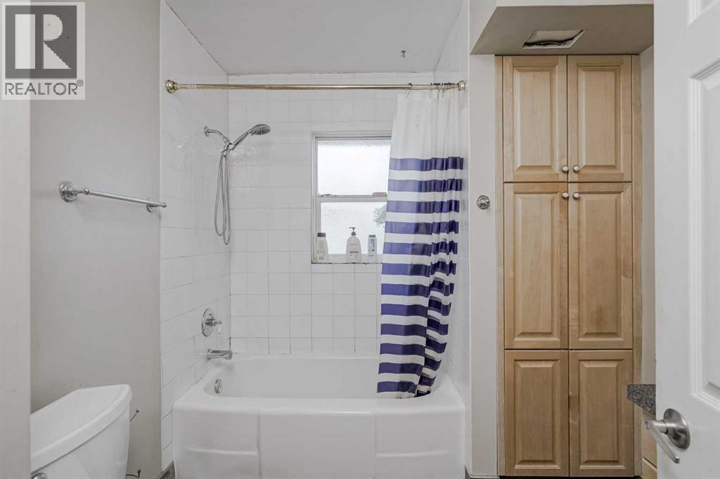 Single Family House Bungalow for Sale in  Renfrew Drive NE Renfrew Calgary 