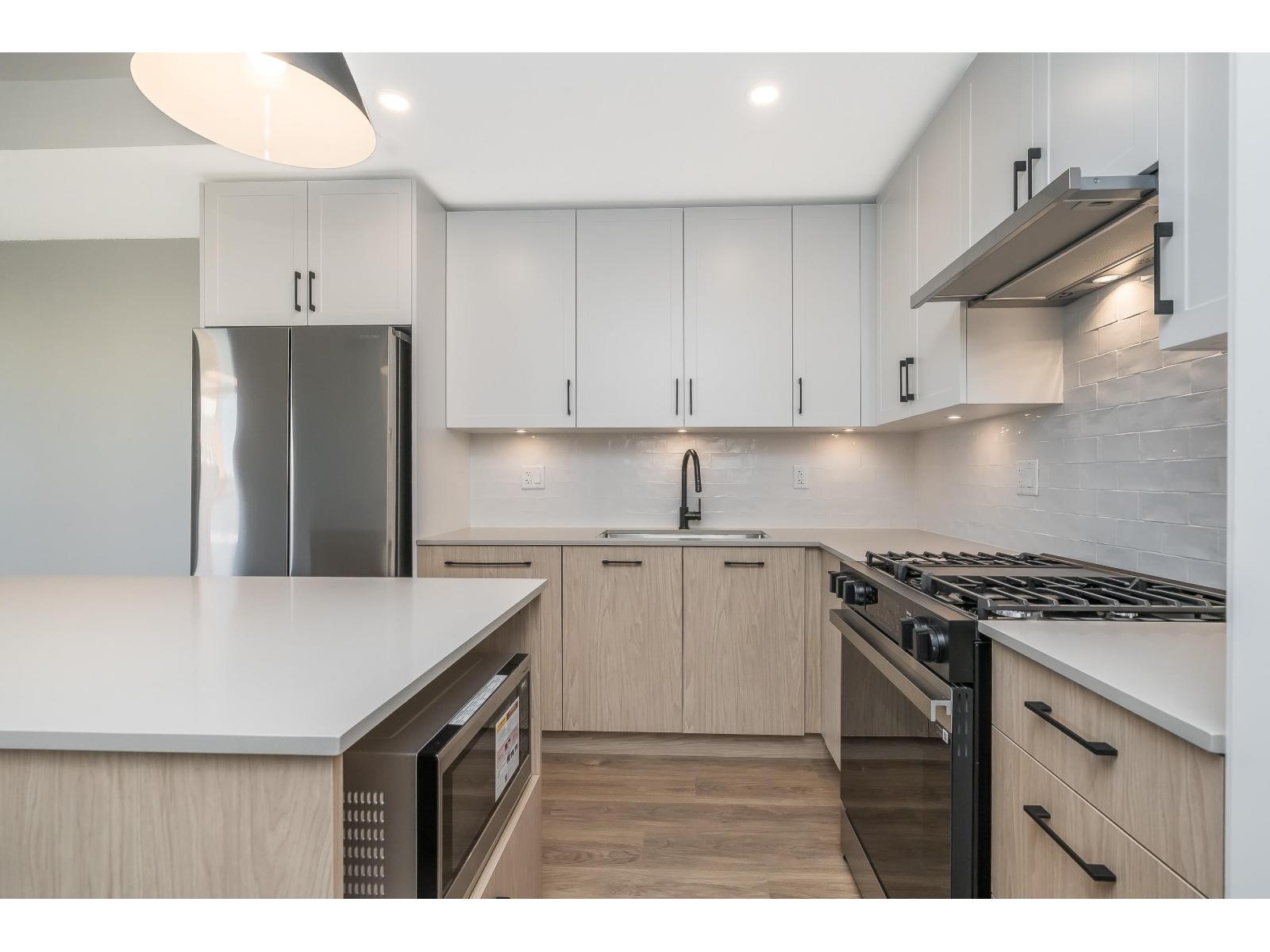 404 27218 ALDERGROVE TOWN CENTRE DRIVE, Langley