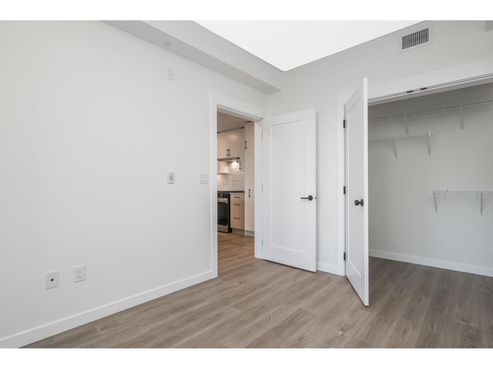 404 27218 ALDERGROVE TOWN CENTRE DRIVE, Langley