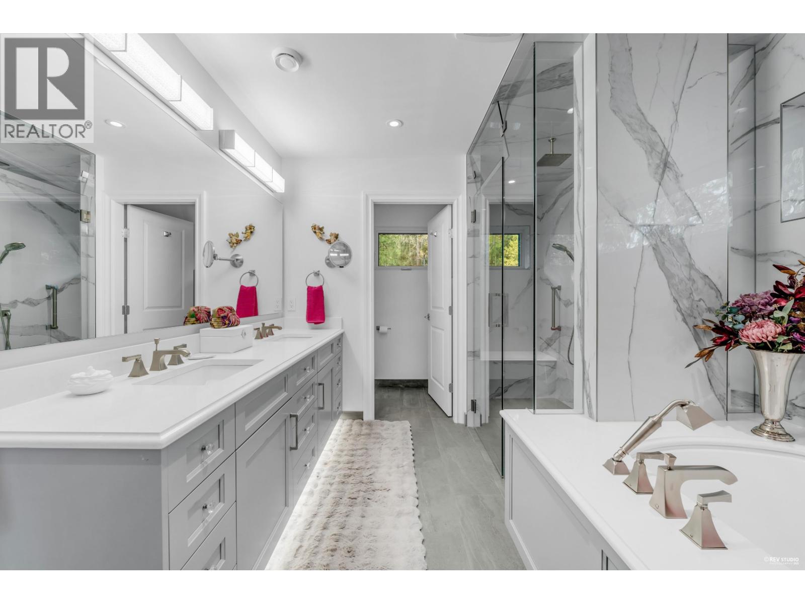 1812 CARDINAL CRESCENT, North Vancouver