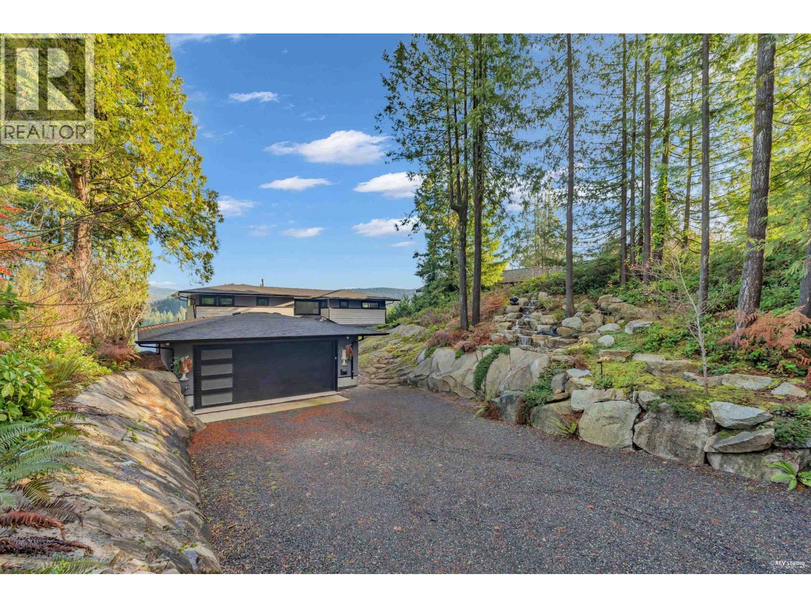 1812 CARDINAL CRESCENT, North Vancouver