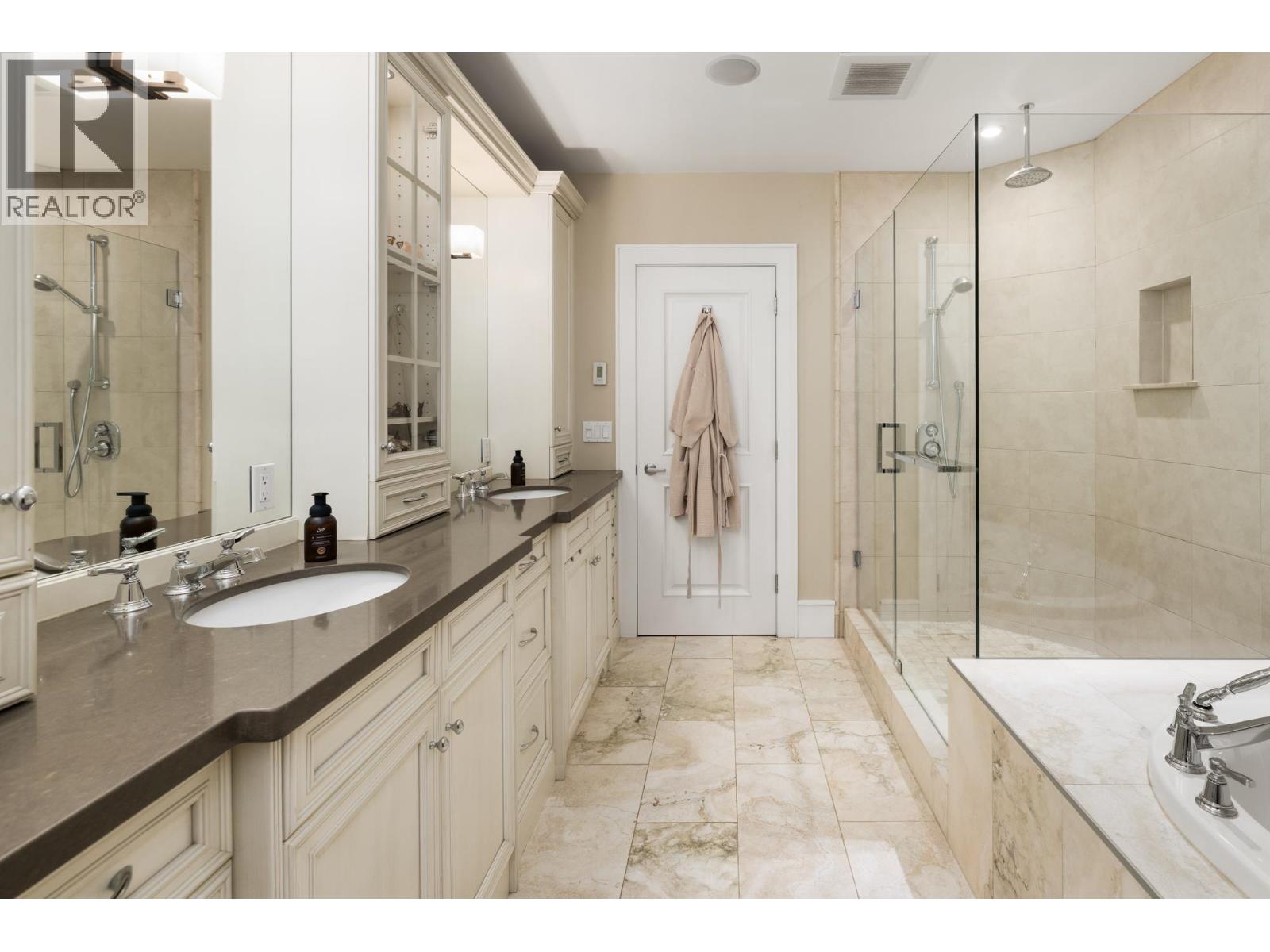 2623 LAWSON AVENUE, West Vancouver