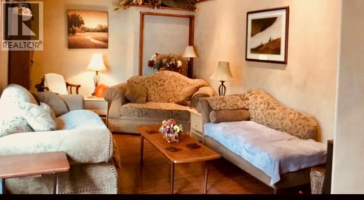  582 Radant Road, Kelowna