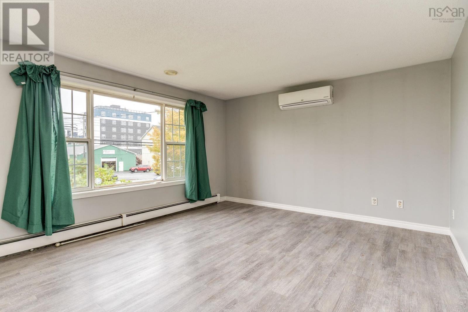 Property 12 of 43 of 69 Lakecrest Drive